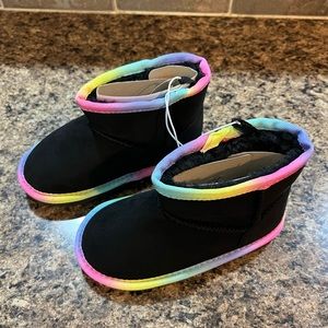 The Children's Place Black Boots with Rainbow Trim